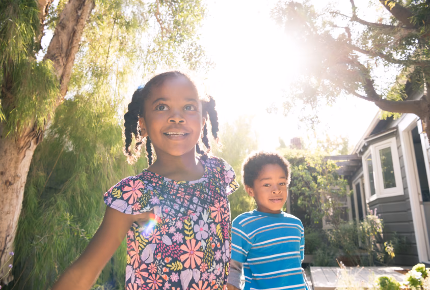 Are siblings and cousins at risk for ASD recurrence?