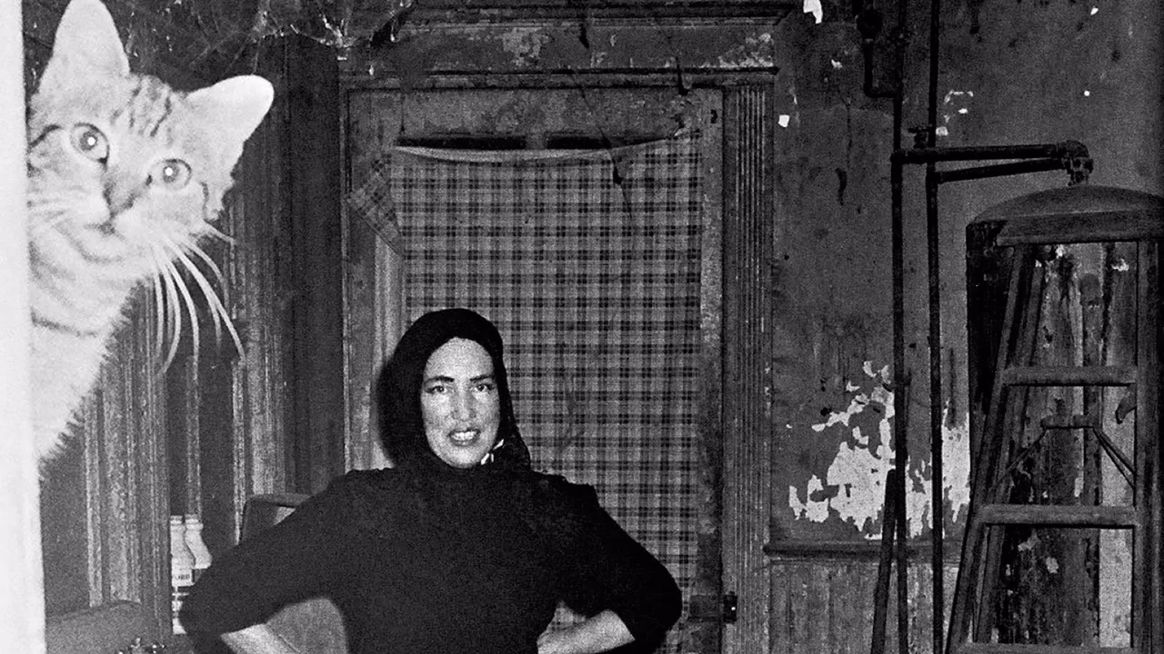 Did Little Edie give up her life?