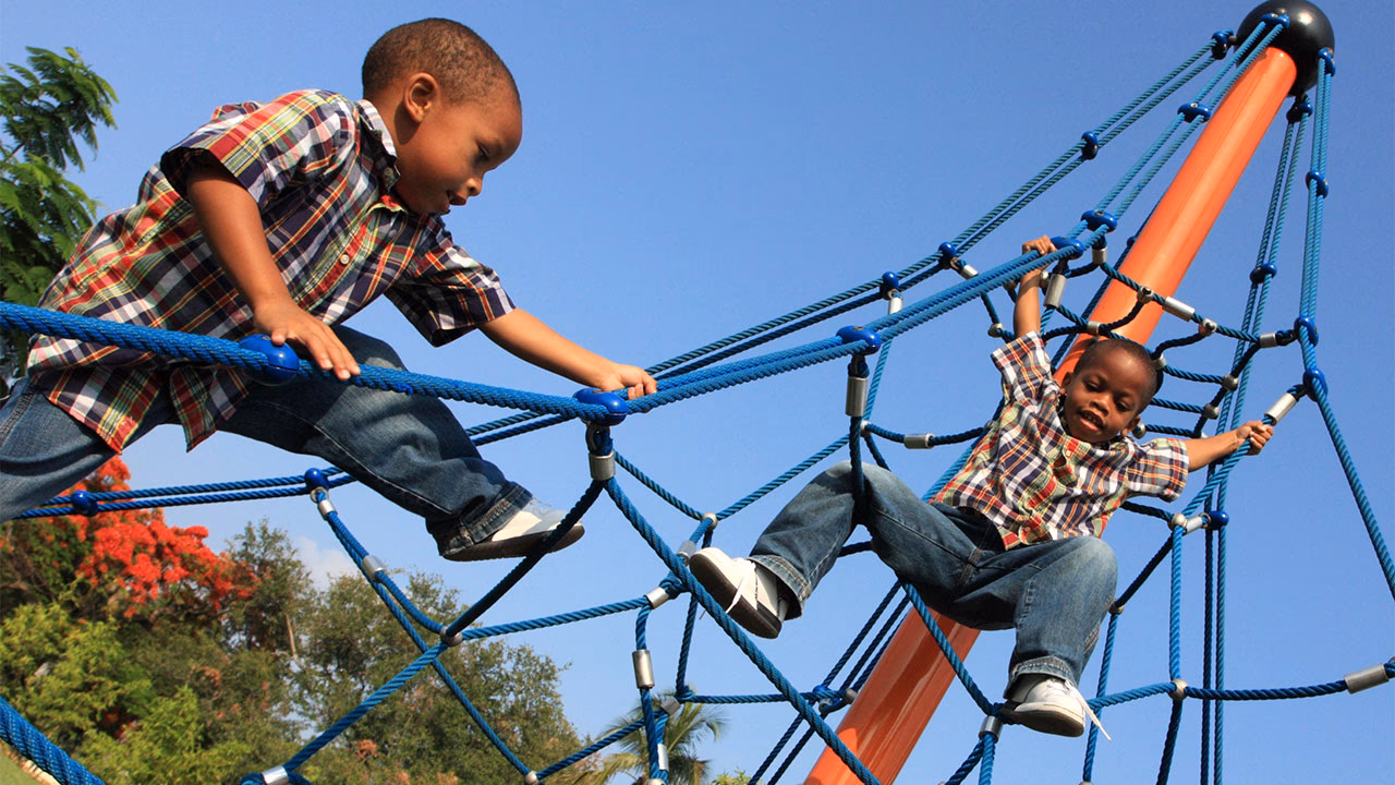 What Cognitive milestones can a 5 year old achieve?
